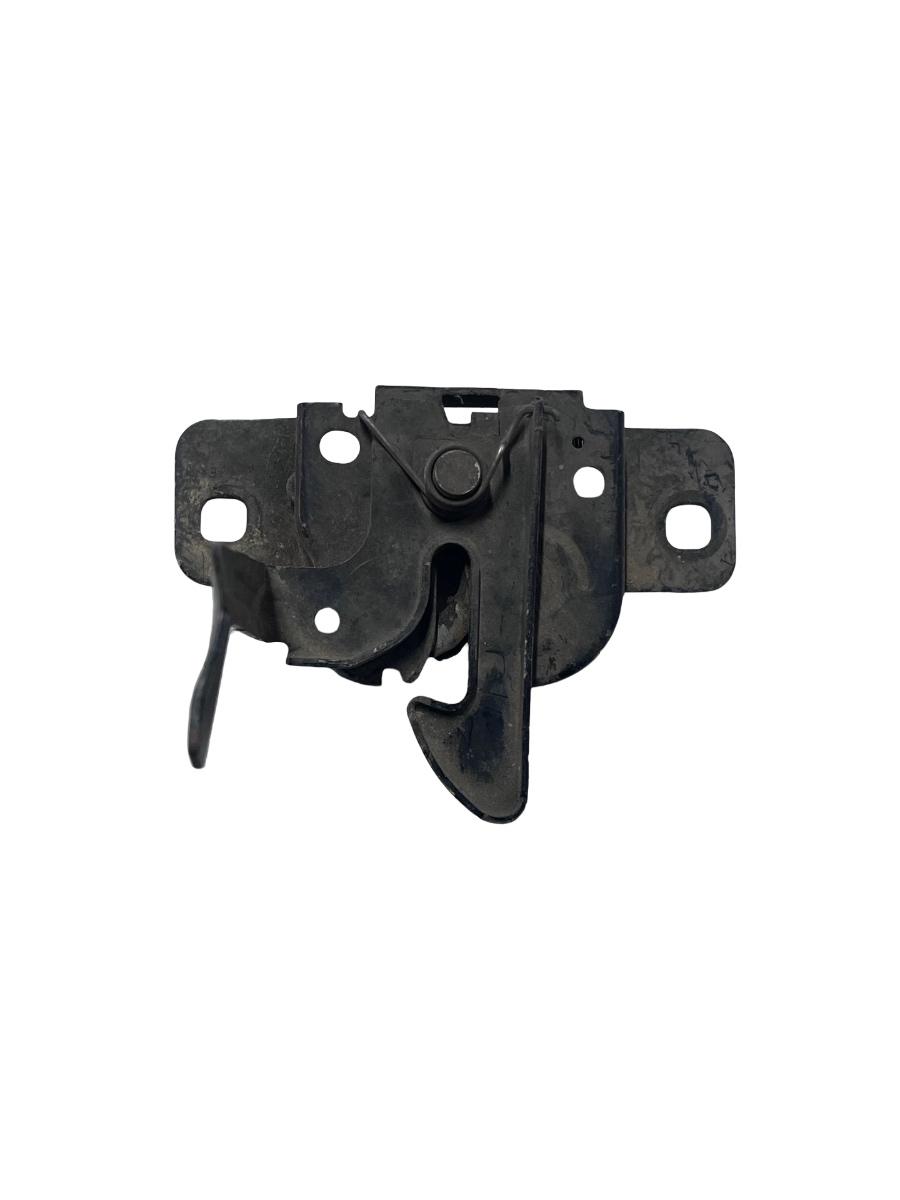 Inchizatoare capota motor CHRYSLER 300 C LX, LE 2004 - >
