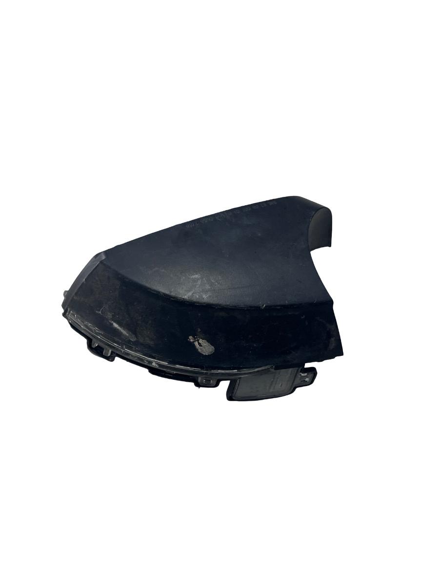 Lampa semnalizare oglinda  stanga VOLKSWAGEN POLO 6R, 6C 2009 - > 6R0949101F
