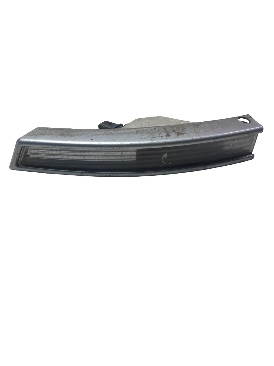 Lampa de semnalizare bara  stanga fata VOLKSWAGEN PASSAT 3C2 2005 - 2010 3C0807717A
