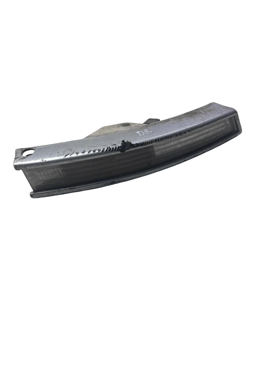 Lampa de semnalizare bara  dreapta fata VOLKSWAGEN PASSAT 3C2 2005 - 2010