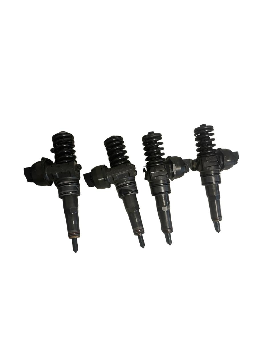 Set injectoare combustibil VOLKSWAGEN TOURAN 1T1, 1T2 2003 - 2010 1.9 TDI BKC 038130073AG