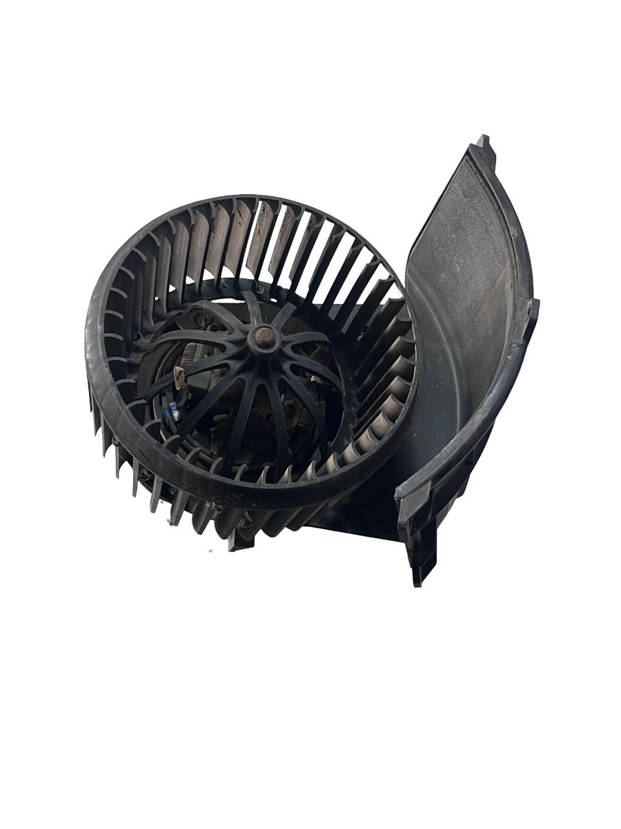 Ventilator aeroterma VOLKSWAGEN TRANSPORTER V Bus 7HB, 7HJ, 7EB, 7EJ, 7EF, 7EG, 7HF,  17360060