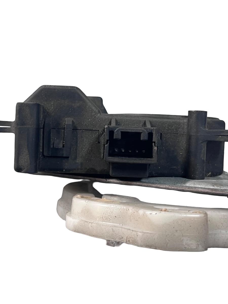 Actuator/motoras clapeta aer AC TOYOTA AVENSIS _T22_ 1997 - 2003 AE0637008610 – foto 2