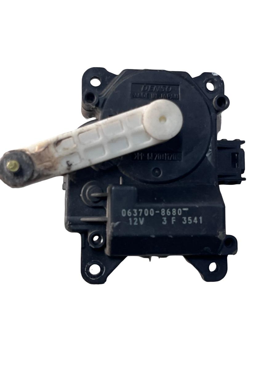 Motoras/actuator clapeta aer TOYOTA AVENSIS _T22_ 1997 - 2003 0637008680