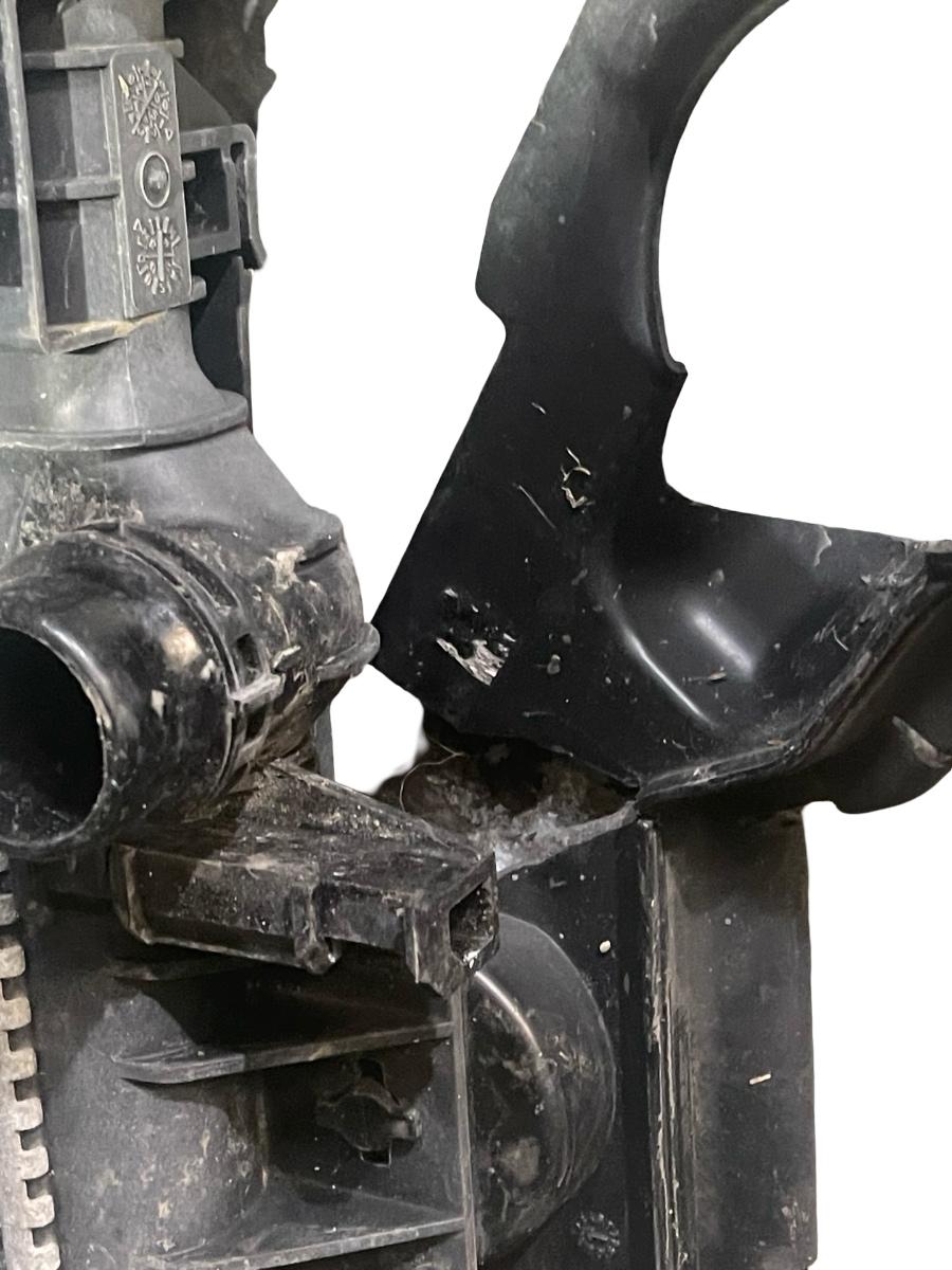 Radiator lichid de racire VOLVO XC60 156 2008 - > 2.4D EURO5 – foto 4