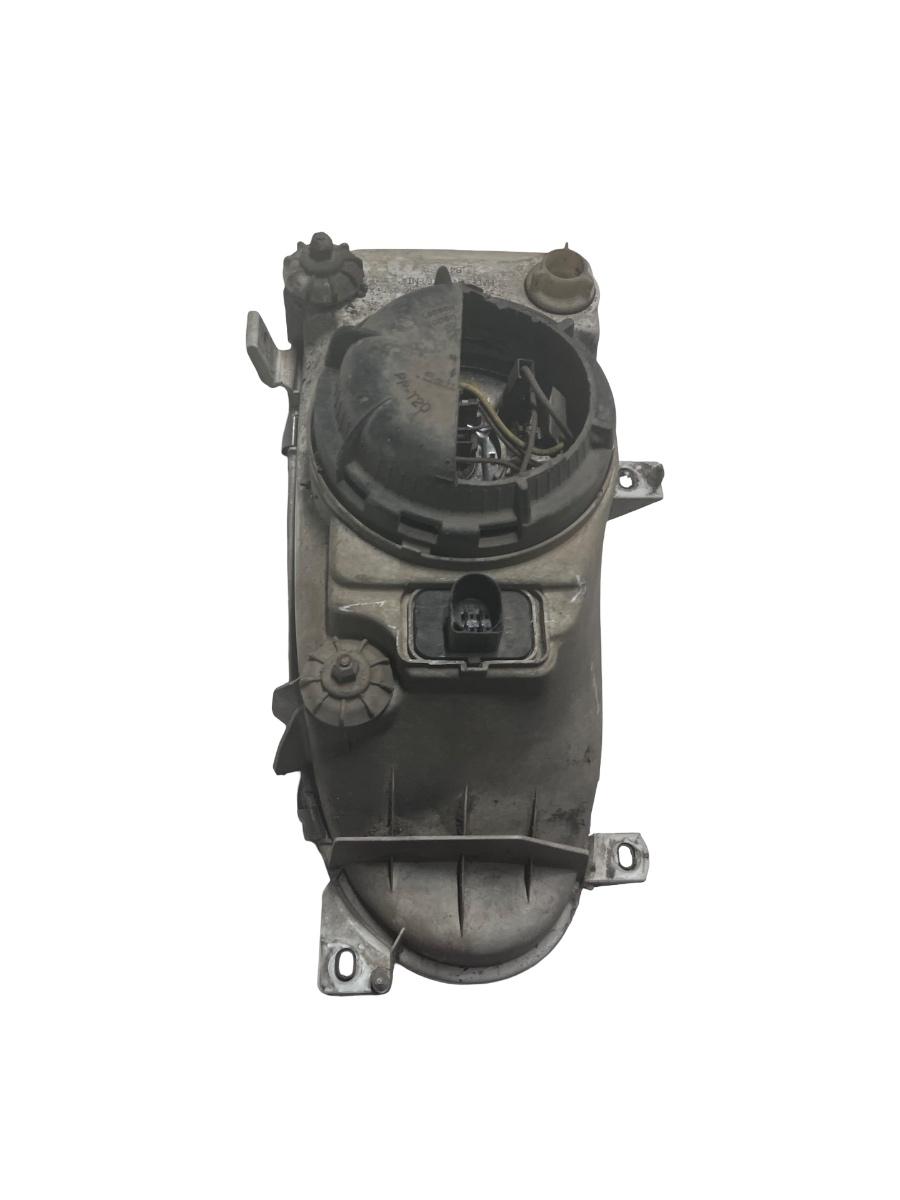 Far dreapta fata VOLKSWAGEN GOLF III 1H1 1991 - 1998 ( capac faruri crapat ) – foto 3