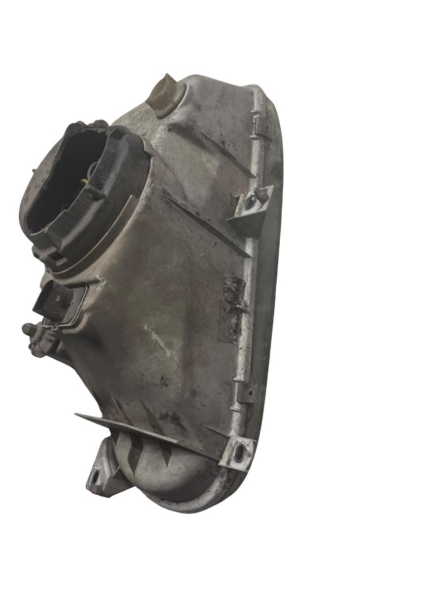 Far dreapta fata VOLKSWAGEN GOLF III 1H1 1991 - 1998 ( capac faruri crapat ) – foto 2