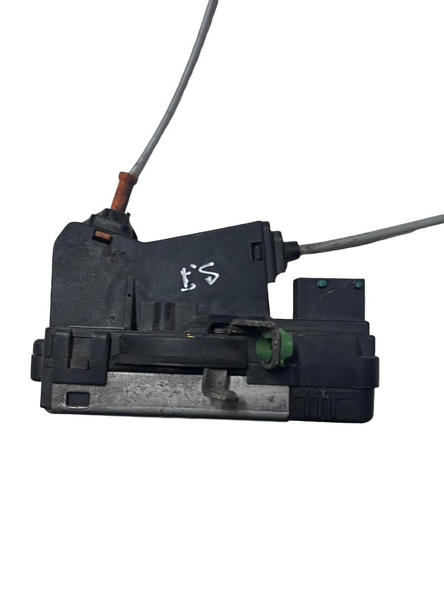 Broasca usa stanga fata OPEL MERIVA X03 2003 - 2010 13154791