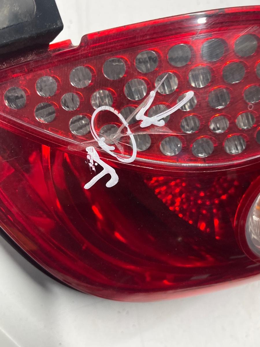 Lampa spate / Stop stanga spate PEUGEOT 206 Berlina  2D 2000 - > 9682795080 ( Sticla fisurata ) – foto 5