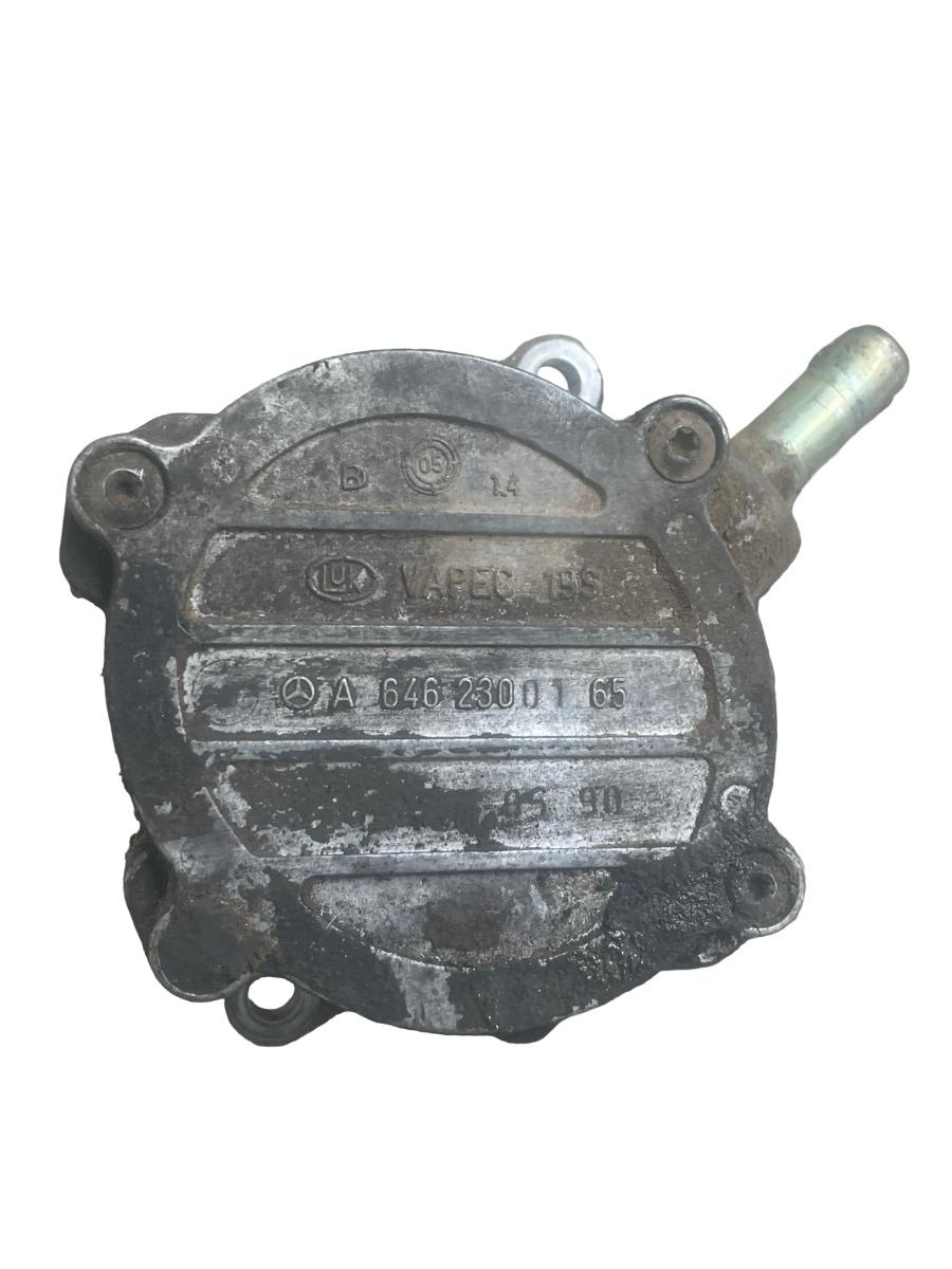Pompa de vacuum MERCEDES-BENZ VITO Bus W639 2003 - > 2.2 111 CDI OM 646.982 A6462300165