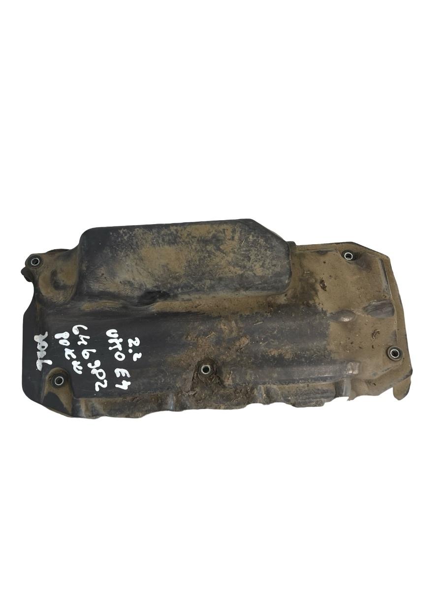 Capac motor (ornament) MERCEDES-BENZ VITO Bus W639 2003 - > 2.2 111 CDI OM 646.982 A6460101667