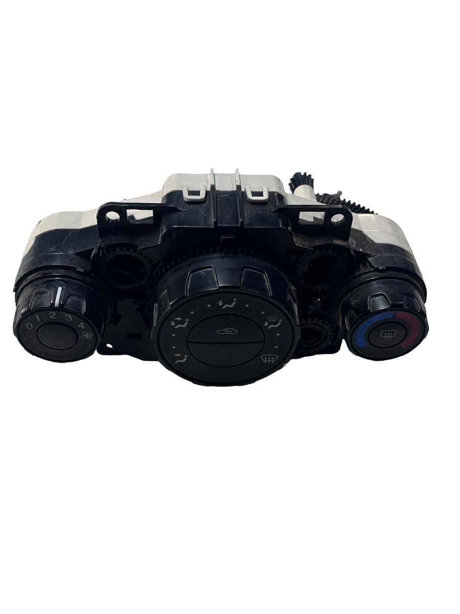 Panou Clima FORD FIESTA VI 2008 - > 8A6118549