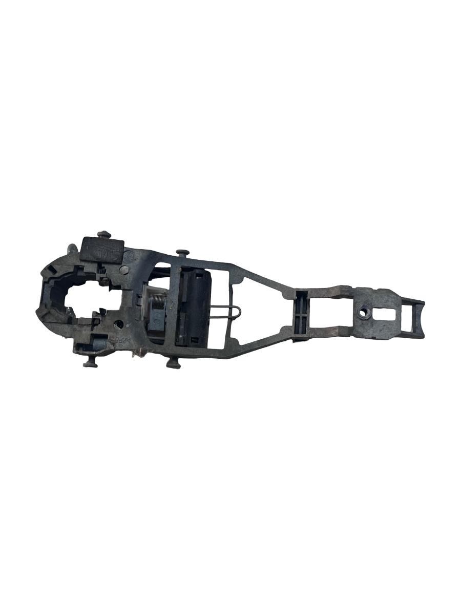 Maner/suport exterior portiera dreapta fata VOLKSWAGEN GOLF VI 5K1 2008 - 2013 1K0837886A