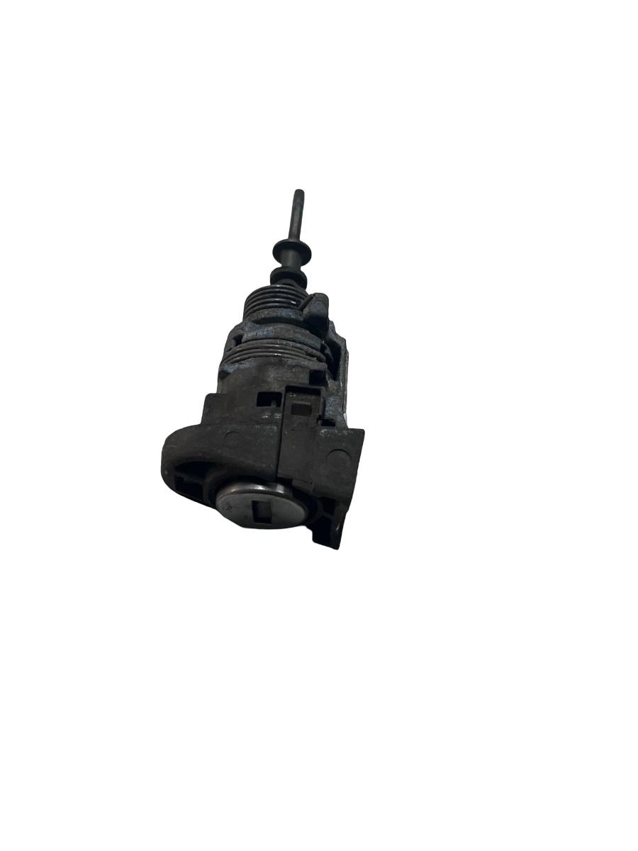 Butuc stanga fata VOLKSWAGEN TRANSPORTER V Platform/Chassis 7JD, 7JE, 7JL, 7JY, 7J – foto 2