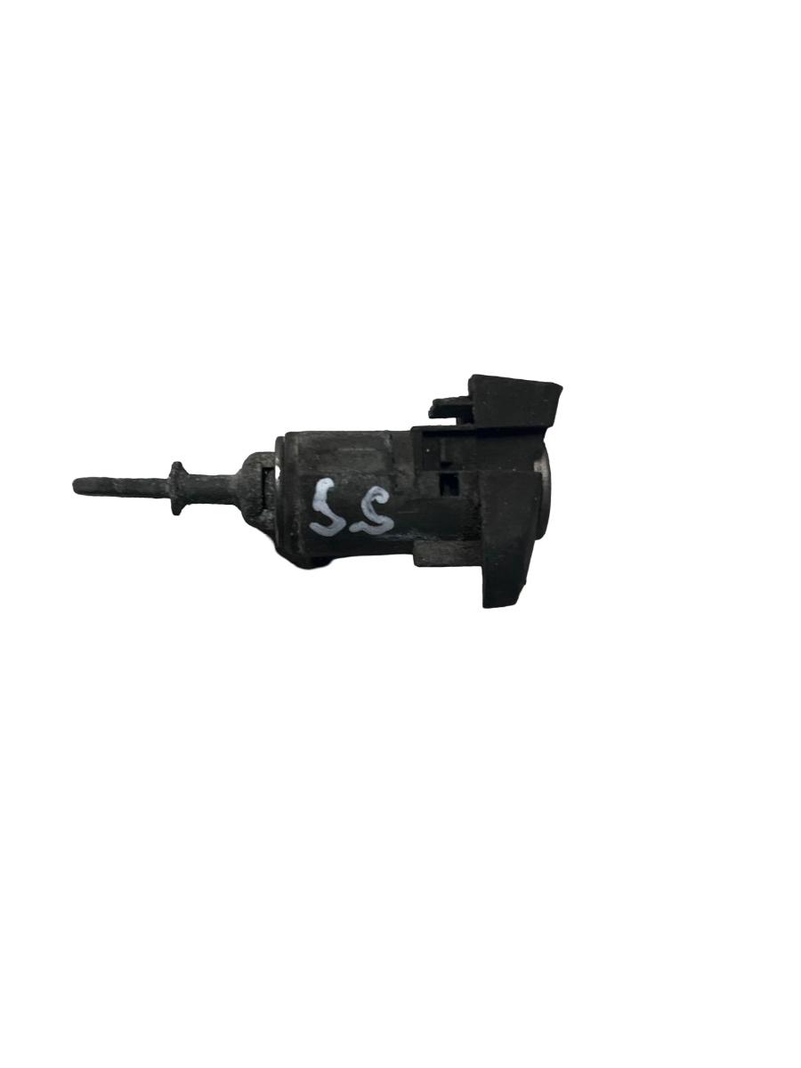 Butuc stanga spate VOLKSWAGEN TRANSPORTER V Platform/Chassis 7JD, 7JE, 7JL, 7JY, 7J