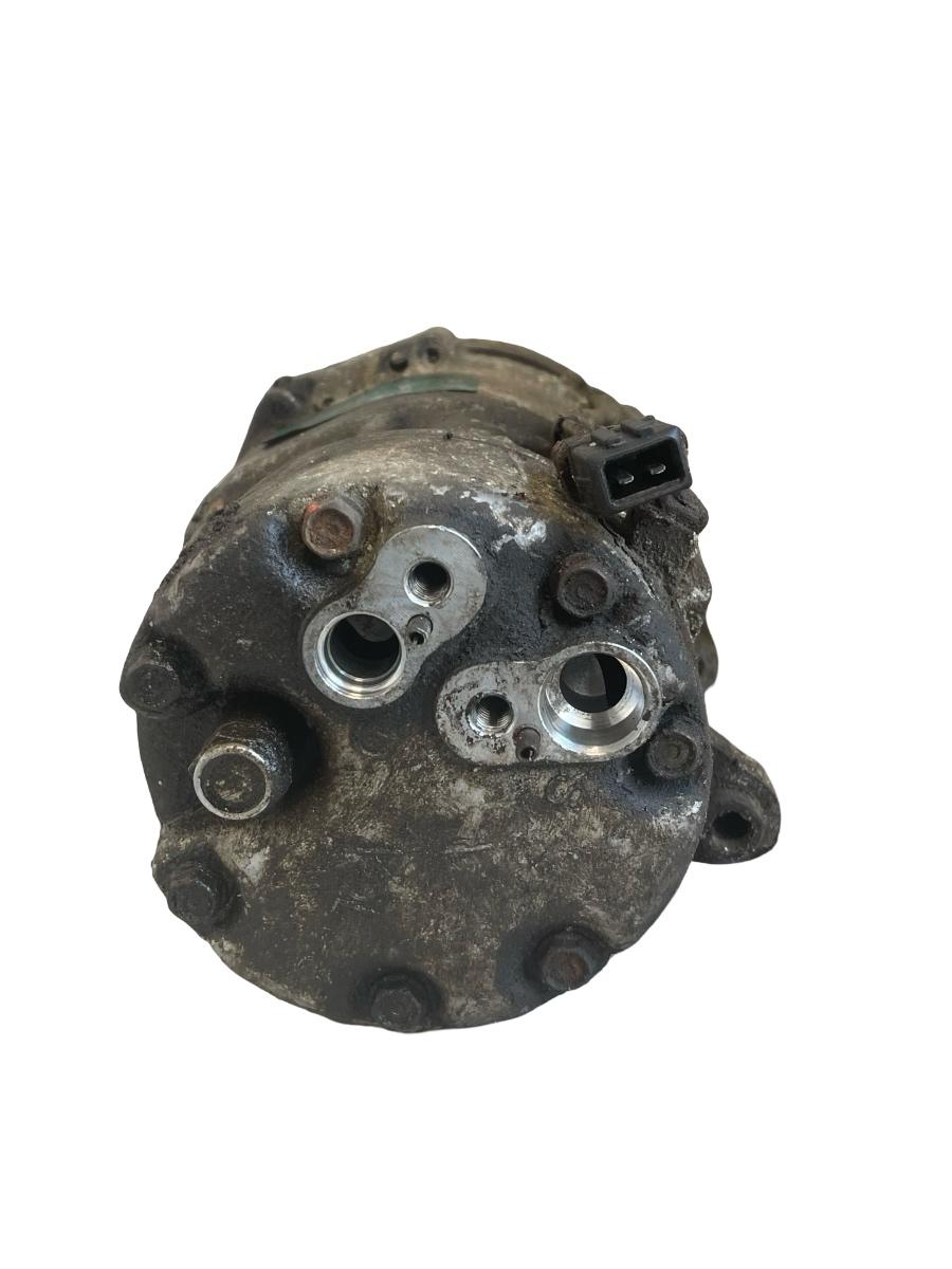 Compresor  AC VOLKSWAGEN GOLF IV 1J1 1997 - 2007 1.4 16V AHW, AKQ, APE, AXP, BCA 1J0820803A