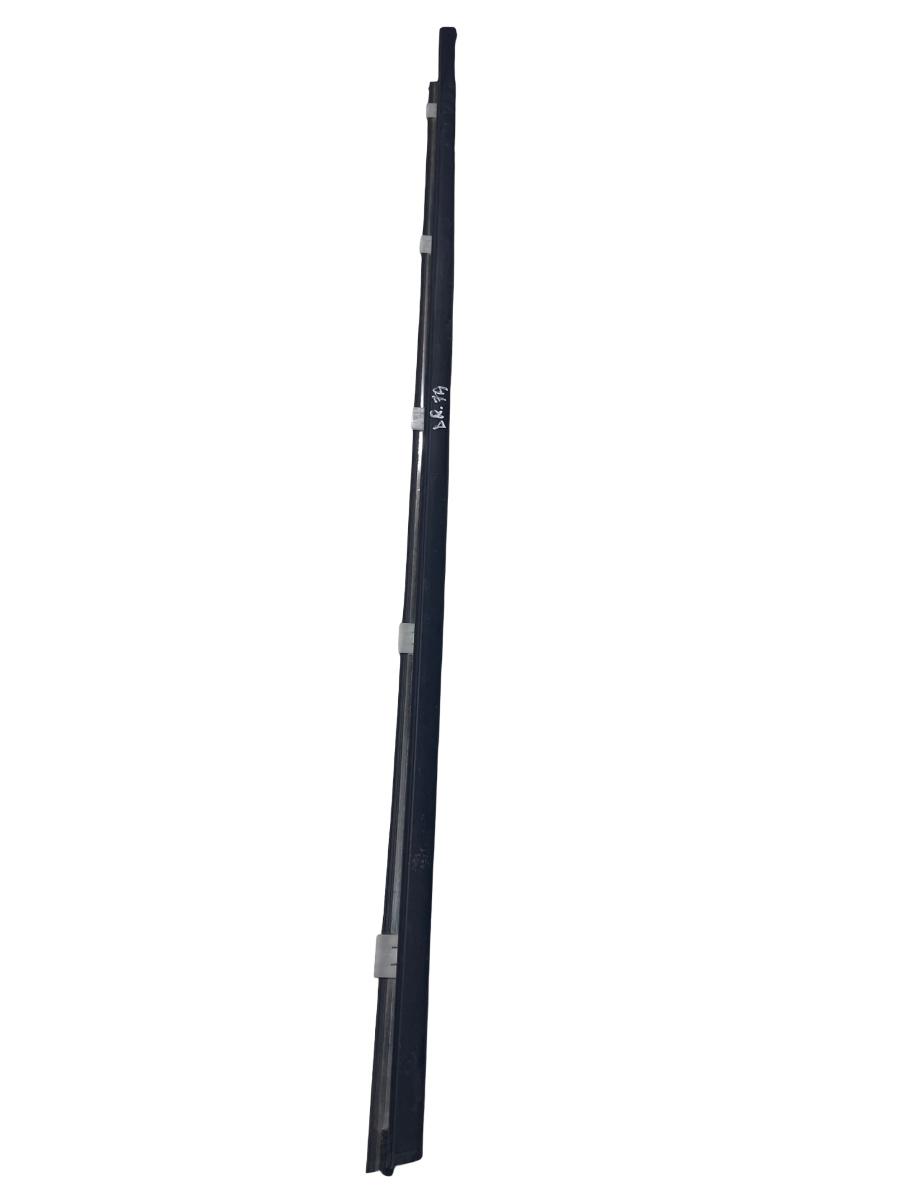 Cheder geam portiera dreapta fata NISSAN QASHQAI / QASHQAI +2 I J10, JJ10 2006 - 2014