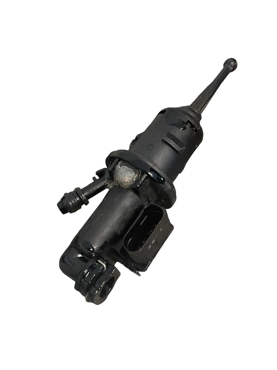 Pompa ambreiaj VOLKSWAGEN GOLF V 1K1 2003 - 2009 1.4 16V BUD 1K0721388M