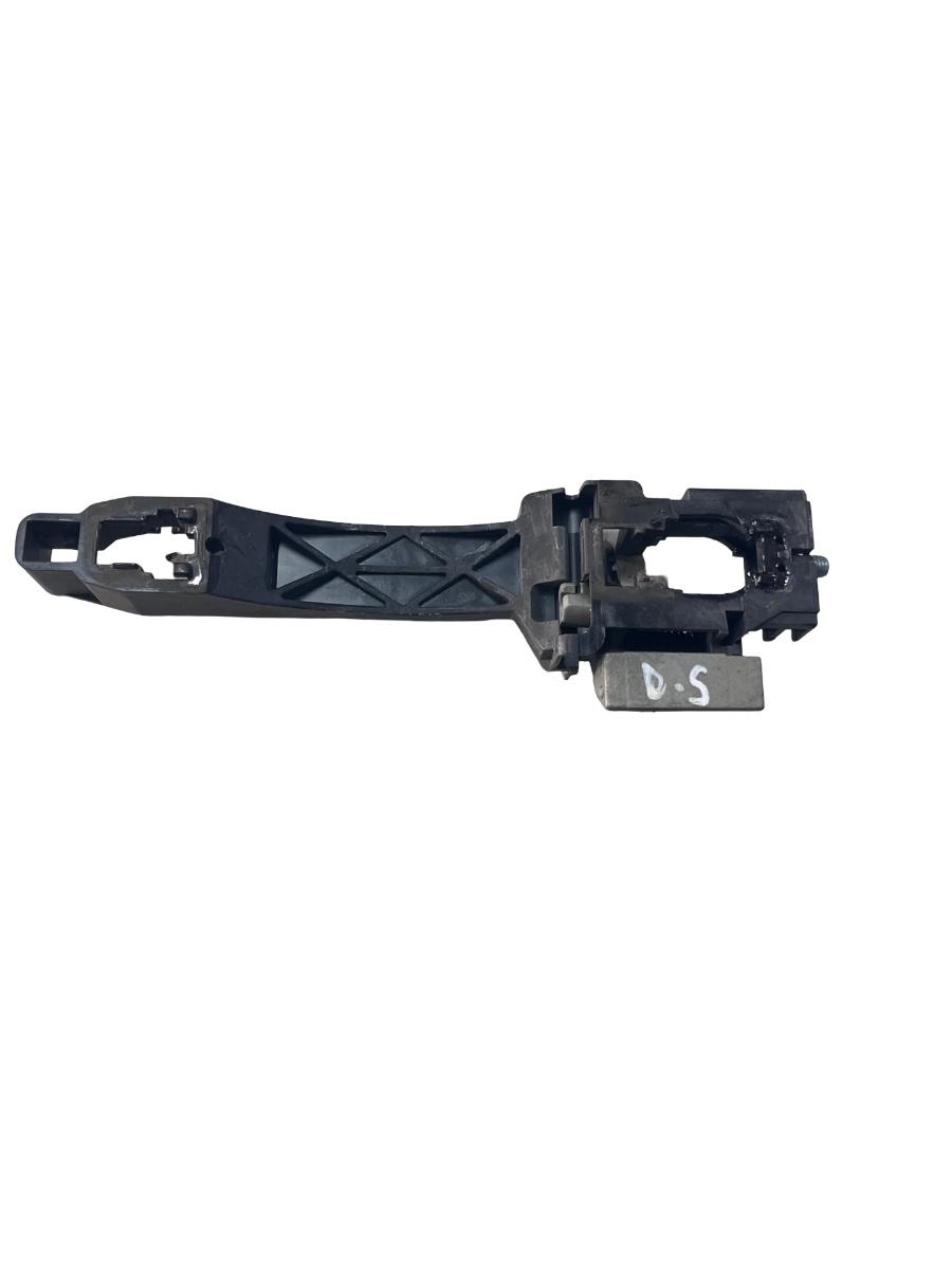 Suport maner exterior portiera dreapta spate NISSAN QASHQAI / QASHQAI +2 I J10, JJ10 2006 - 2014 80610EB30A