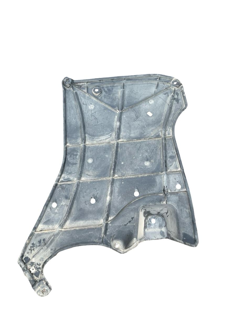 Scut lateral / caroserie stanga spate  AUDI A6 IV Avant 4G5, C7, 4GD 2011 - 2018 4G0825219C – foto 2