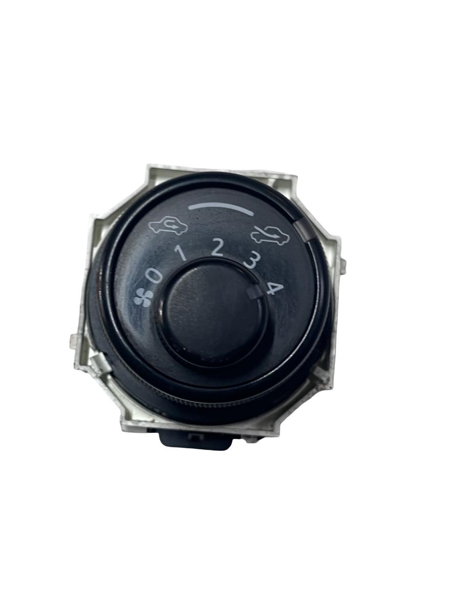 Comutator control ventilator interior TOYOTA YARIS _P13_ 2012 - > 75F240