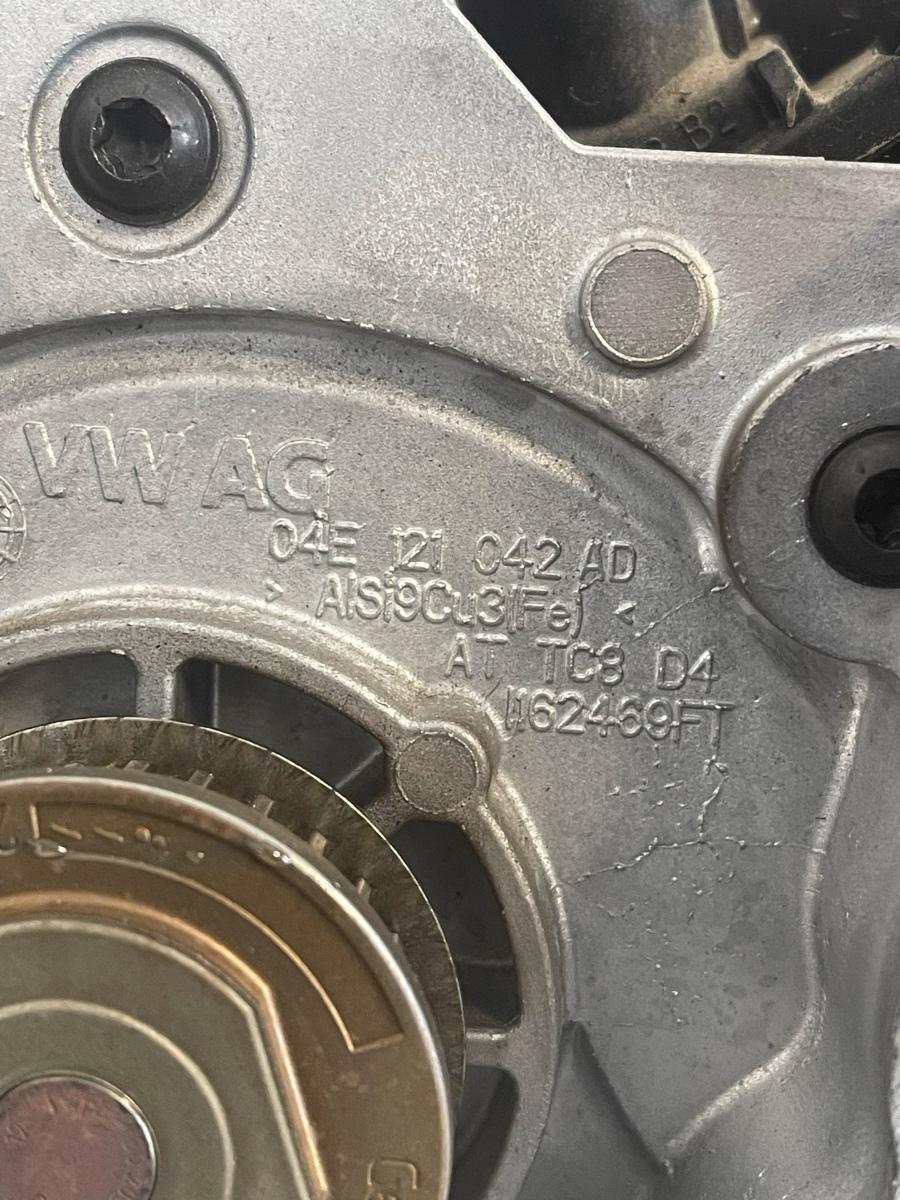 Pompa de apa cu corp termostat SKODA FABIA III Estate NJ5 2014 - > 1.0 TSI CHZB, DKLD 04E121042AD – foto 3