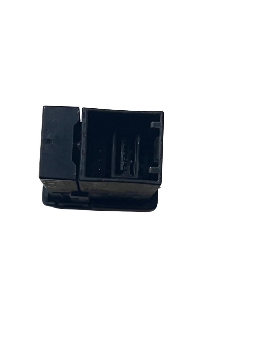 Buton  USB TOYOTA YARIS _P13_ 2012 - > 861900D030 – foto 3