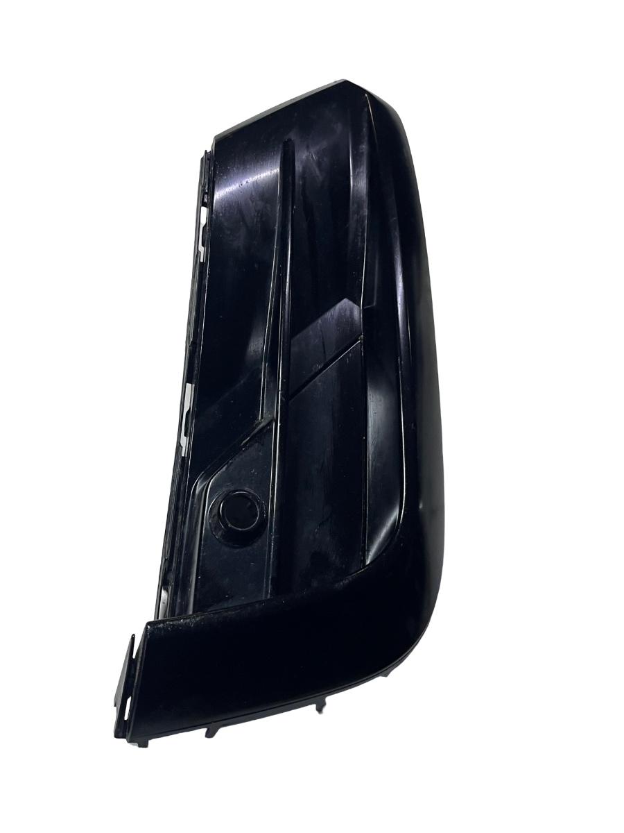 Grila senzor de parcare bara de protectie fata stanga fata VOLKSWAGEN Tiguan II Facelift R Line [ 2020 - 2024 ] 5NA853665D