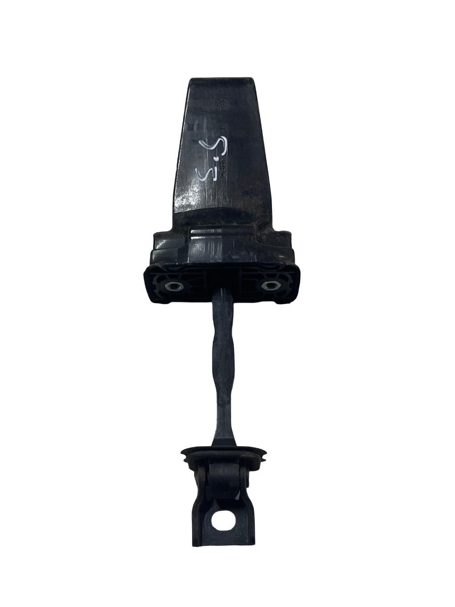 Opritor portiera  stanga spate SKODA FABIA III Estate NJ5 2014 - > 6V0839267