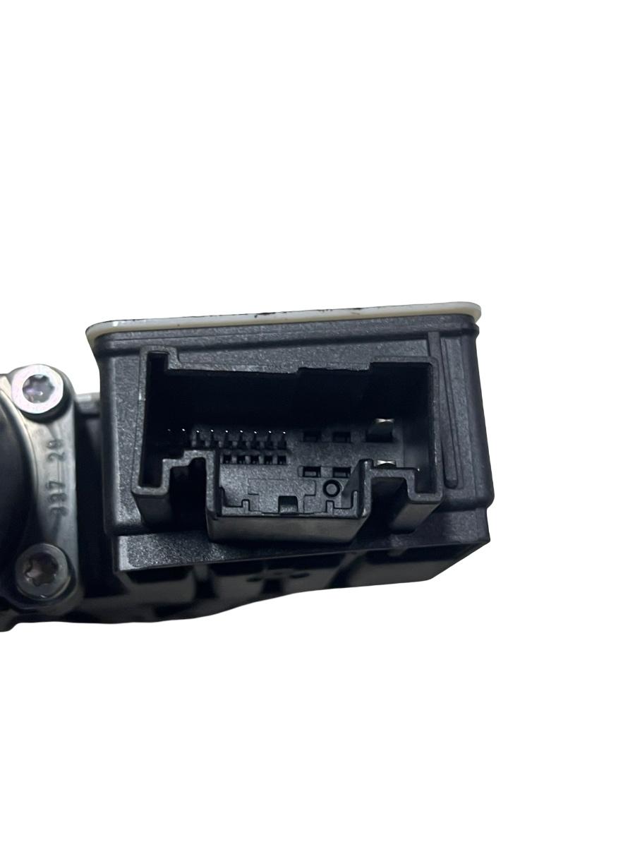 Motoras geam stanga fata SKODA FABIA III Estate NJ5 2014 - > 0130822064 – foto 3