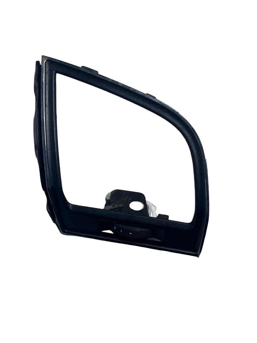 Cadru grila de ventilatie bord dreapta fata SKODA FABIA III Estate NJ5 2014 - >