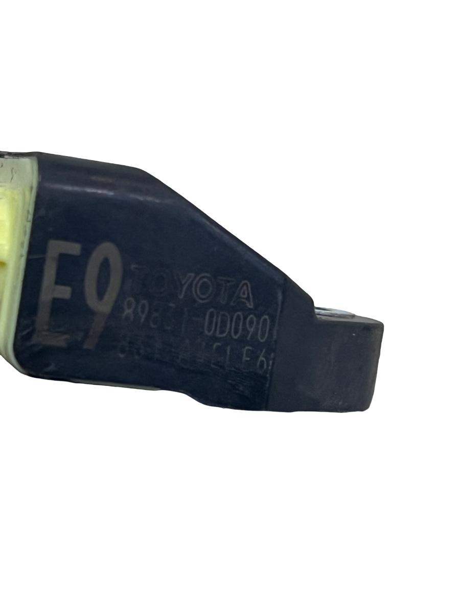 Senzor de impact airbag stanga fata TOYOTA YARIS _P13_ 2012 - > 898310D090 – foto 3