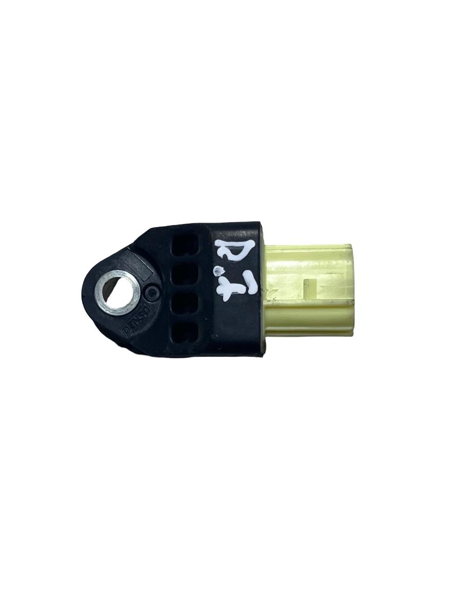 Senzor de impact airbag dreapta fata TOYOTA YARIS _P13_ 2012 - > 898310D90