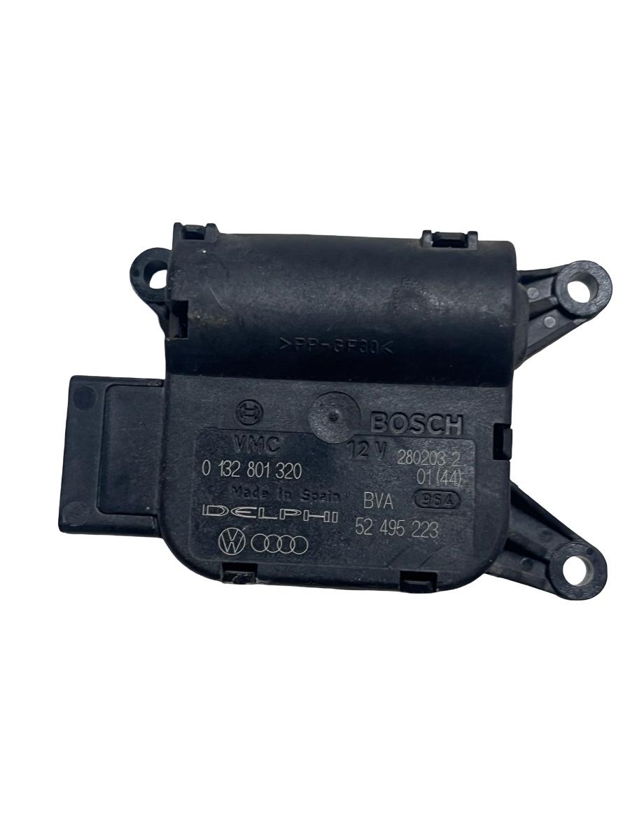 Motoras/actuator clapeta aer VOLKSWAGEN TOUAREG 7LA, 7L6, 7L7 2002 - 2013 0132801320