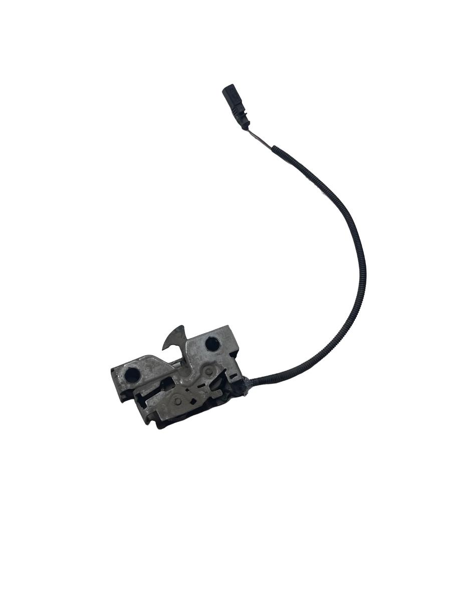 Incuietoare capota motor VOLKSWAGEN Tiguan II Facelift [ 2020 - 2024 ] 5G1823509D – foto 2