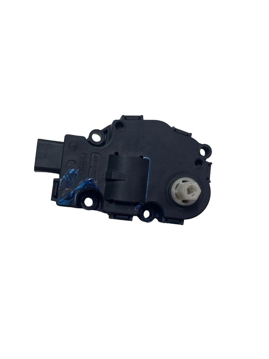 Motoras/actuator clapeta aer BMW 5 F10 2009 - 2016 24042010 – foto 3
