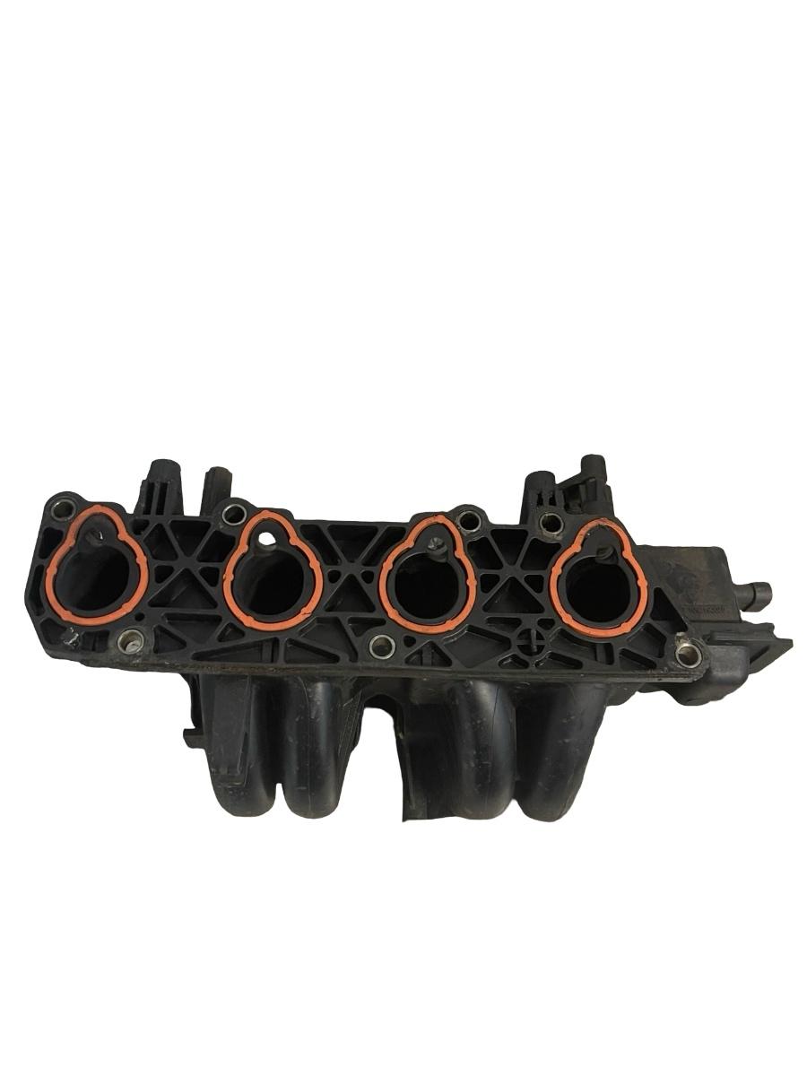 Galerie de admisie RENAULT Symbol I [ 1998 - 2008 ] 1.4i 55KW – foto 3