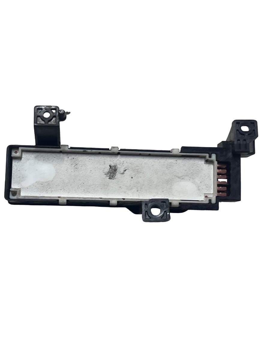 Buton reglaj scaun dreapta fata LEXUS IS 220 Saloon GSE2_, ALE2_, USE2_ 2005 - 2013 18A188 – foto 3