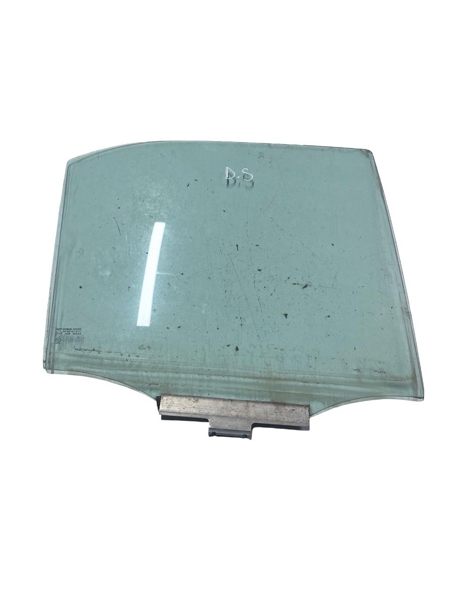 Geam portiera dreapta spate MERCEDES-BENZ C-CLASS W202 1993 - 2000