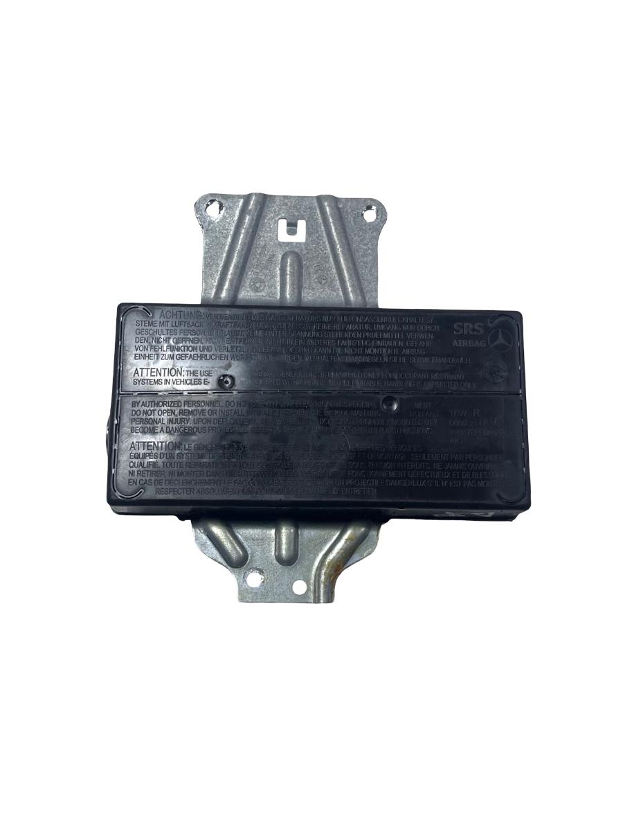 Airbag lateral dreapta fata MERCEDES-BENZ C-CLASS W202 1993 - 2000 00062144D
