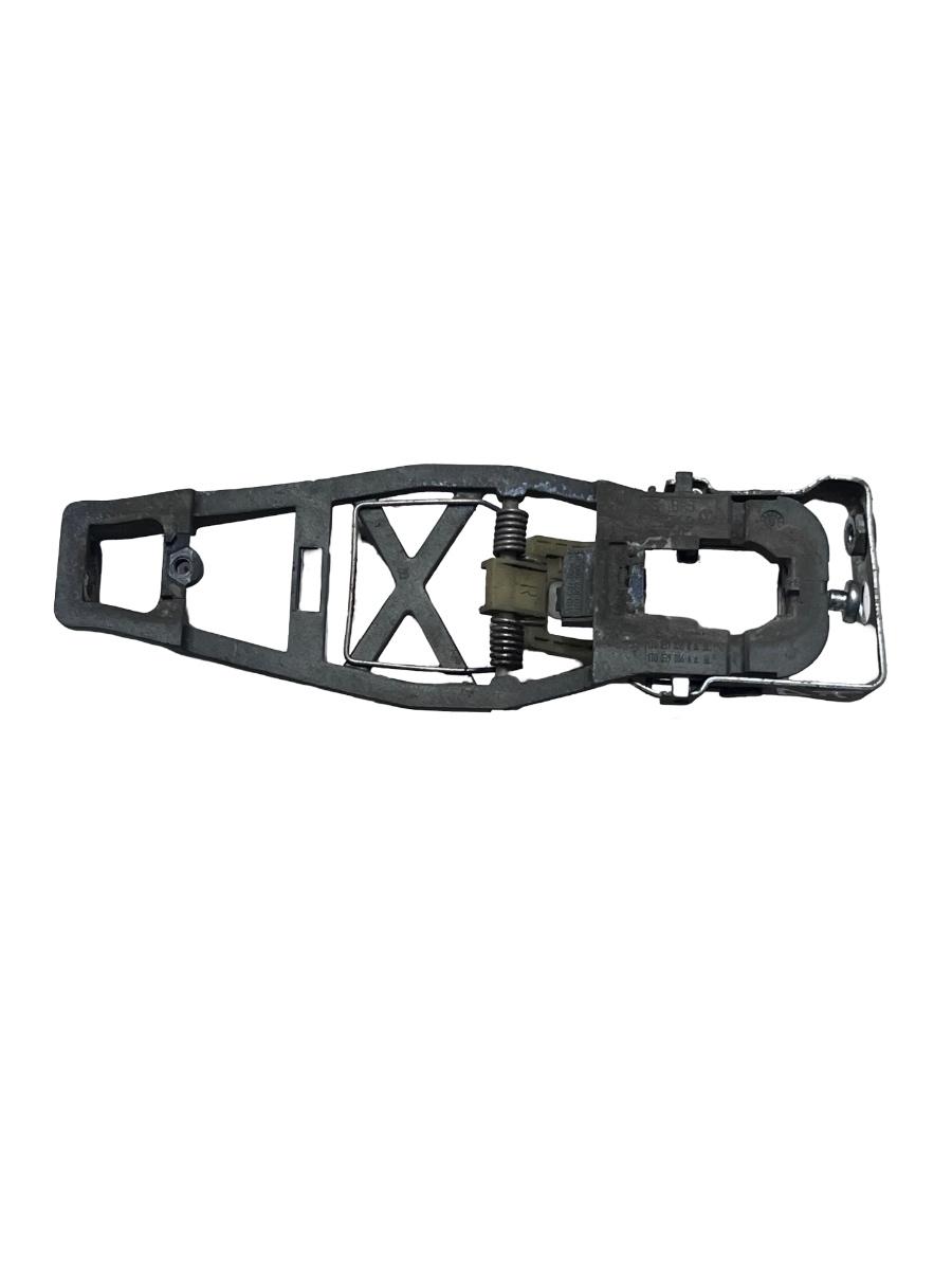 Suport maner exterior portiera dreapta fata VOLKSWAGEN TOURAN 1T1, 1T2 Facelift 2003 - 2010 1T0837886B