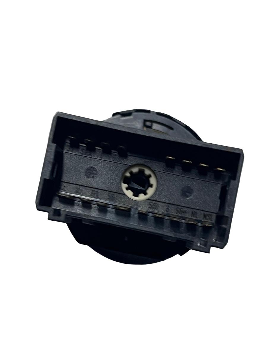 Bloc lumini VOLKSWAGEN GOLF IV 1J1 1997 - 2007 1C0941531 – foto 2