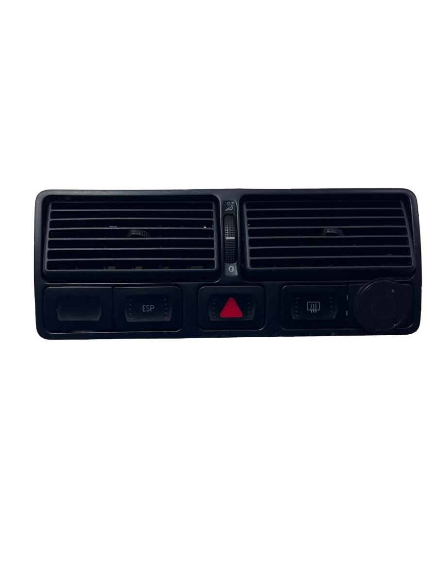 Grila de ventilatie bord centrala + Buton avarii  VOLKSWAGEN GOLF IV 1J1 1997 - 2007 1J0819728C