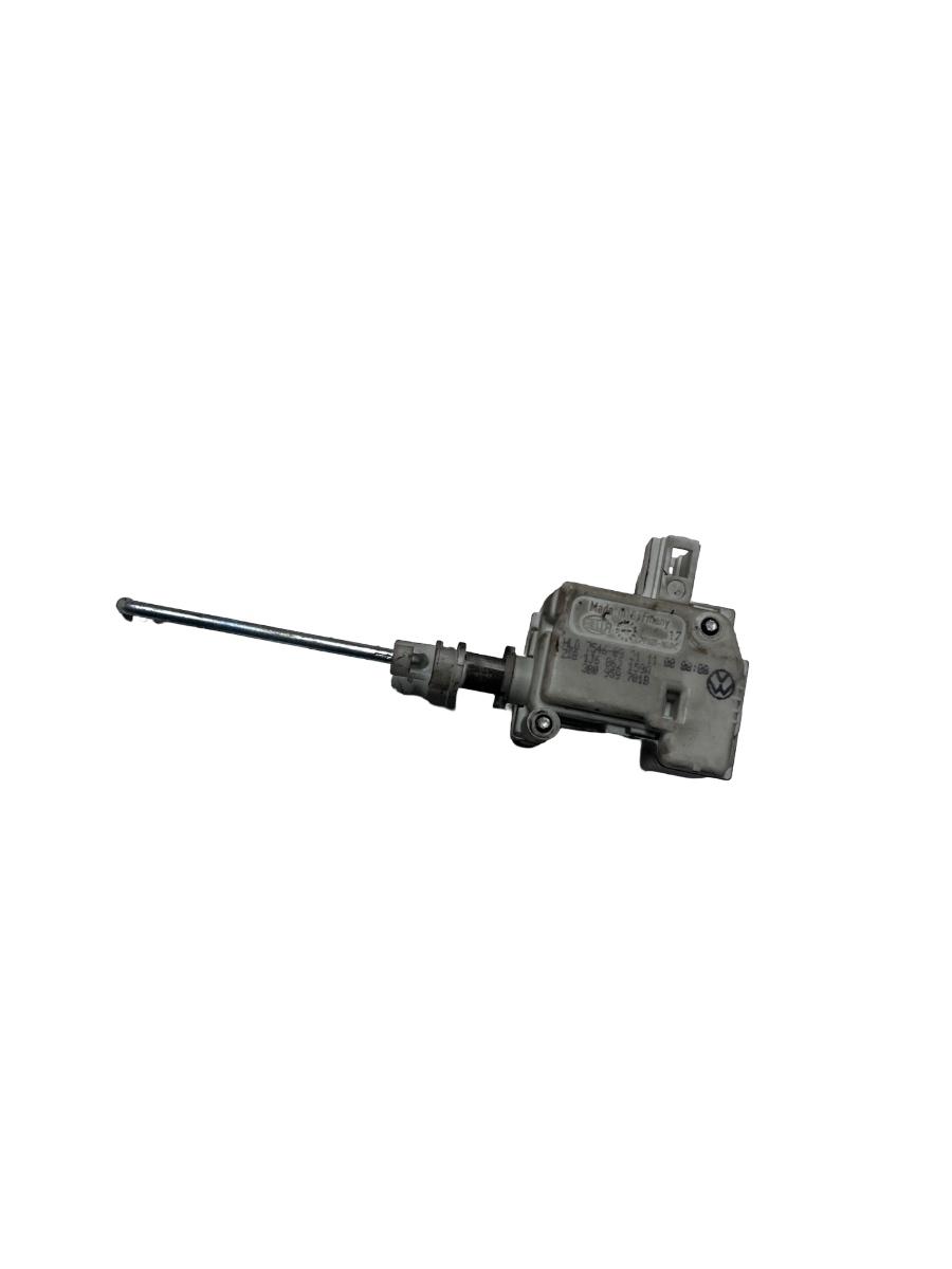 Motoras blocare usita rezervor combustibil VOLKSWAGEN GOLF IV 1J1 1997 - 2007 1J6862159A