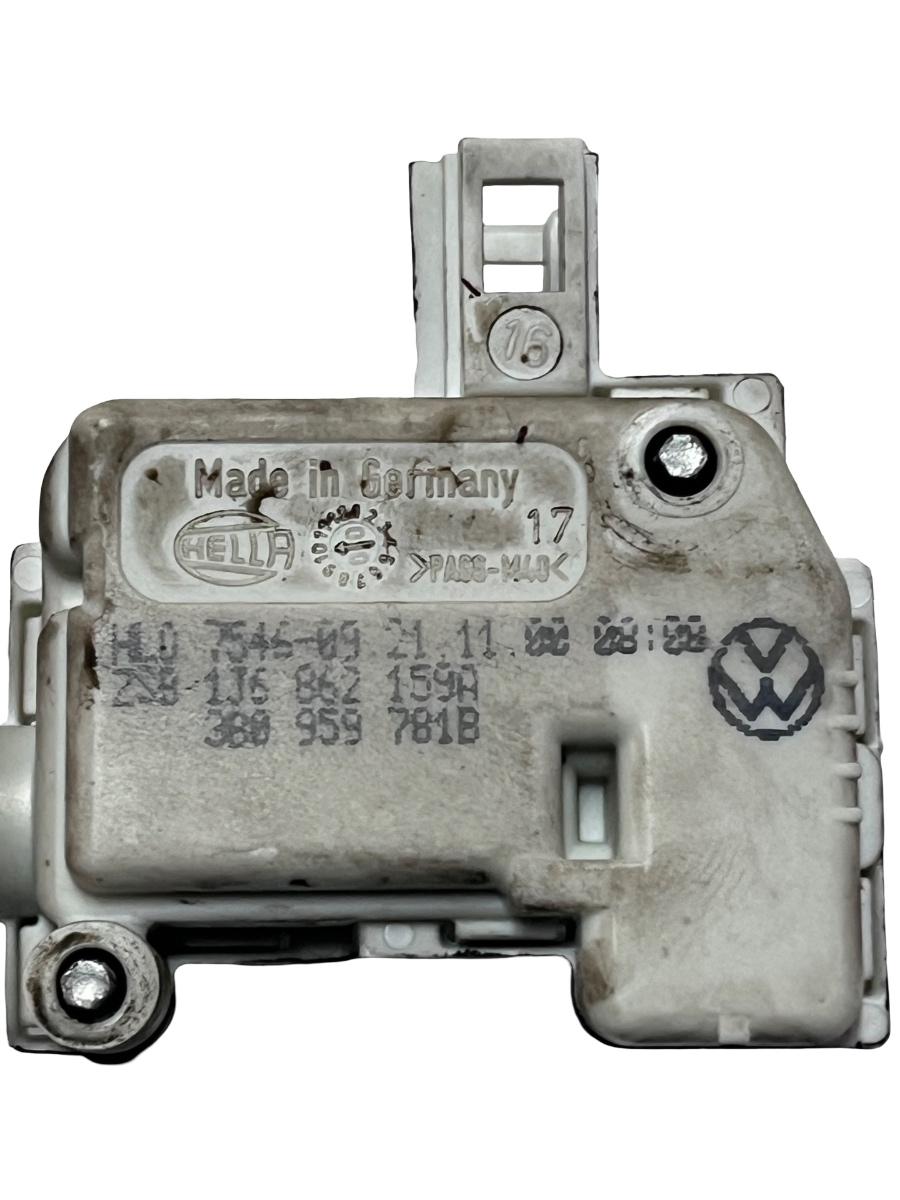 Motoras blocare usita rezervor combustibil VOLKSWAGEN GOLF IV 1J1 1997 - 2007 1J6862159A – foto 2