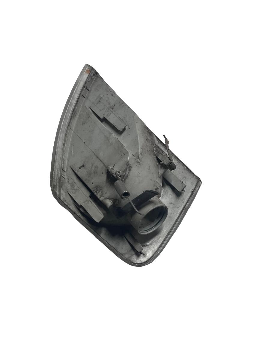 Lampa de semnalizare stanga fata VOLKSWAGEN PASSAT 3B2 1996 - 2001 – foto 2