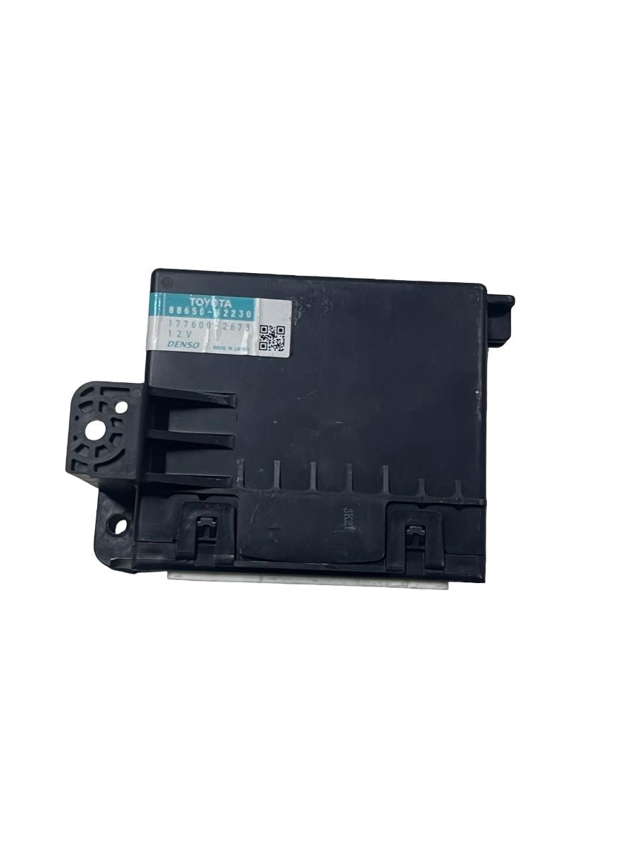 Modul/unitate de control aer conditionat TOYOTA RAV 4 III _A3_ 2005 - 2013 8865042230
