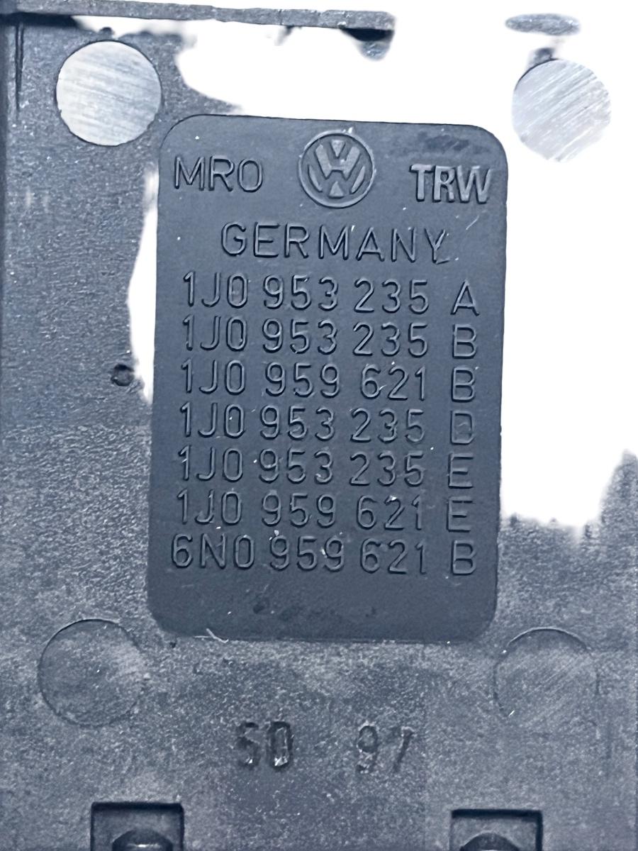 Comutator dezaburire geamuri/parbriz VOLKSWAGEN GOLF IV 1J1 1997 - 2007 1J0953235A – foto 2