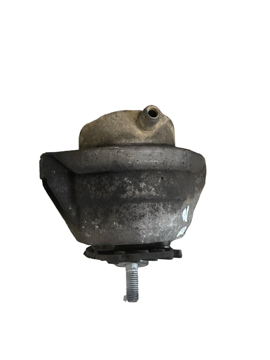 Suport tampon motor dreapta BMW 5 E60 2001 - 2010 2.0 520 d M47 D20 (204D4)