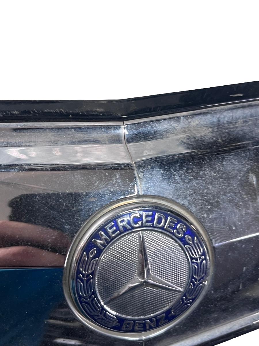 Grila capota MERCEDES-BENZ E-CLASS W212 2009 - > A2128800583 ( Fisurata putin , vezi foto ) – foto 4